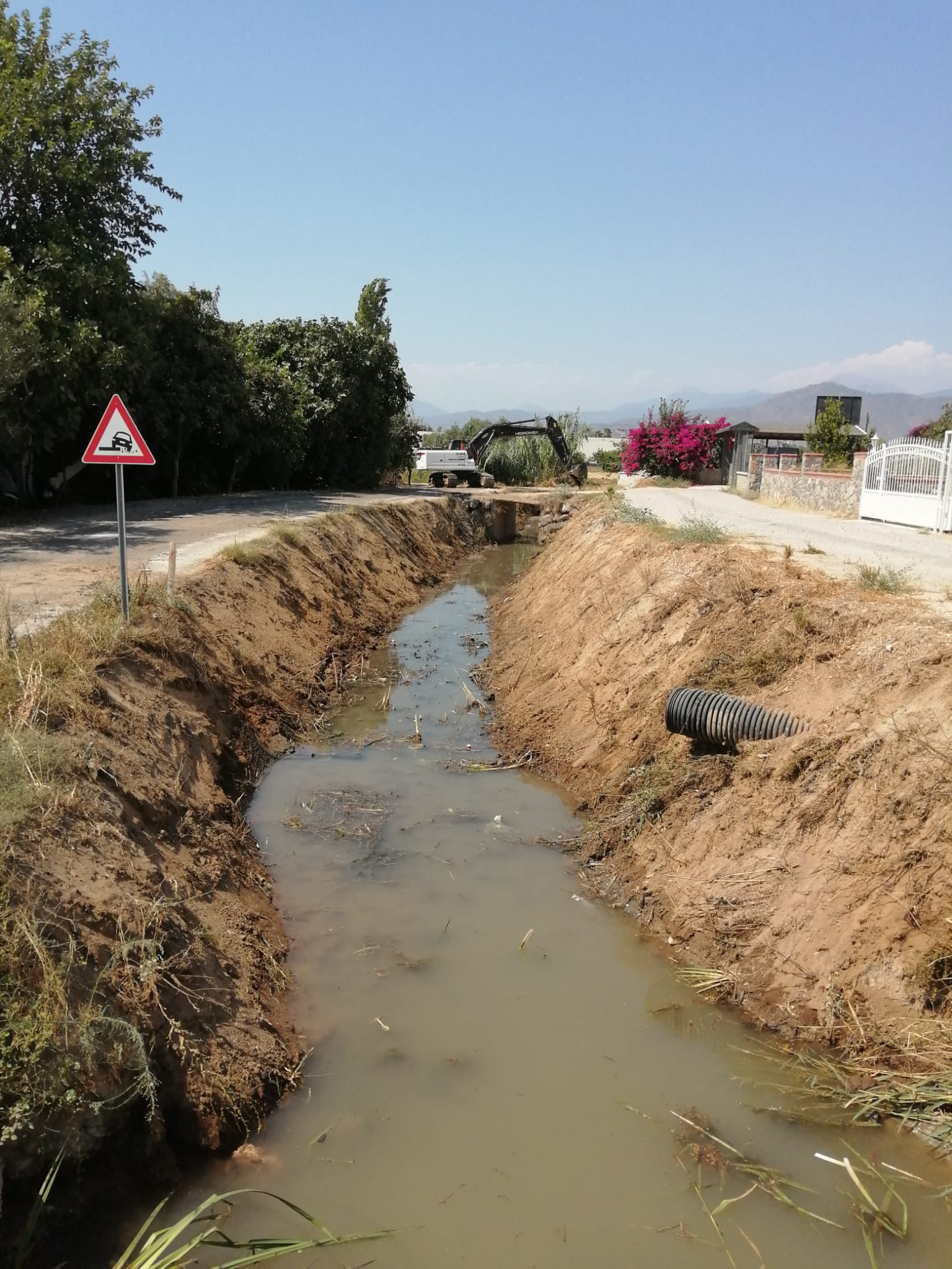 Büyükşehir, Fethiye’de 37 bin Metre Dere Temizlik Çalışması Yaptı