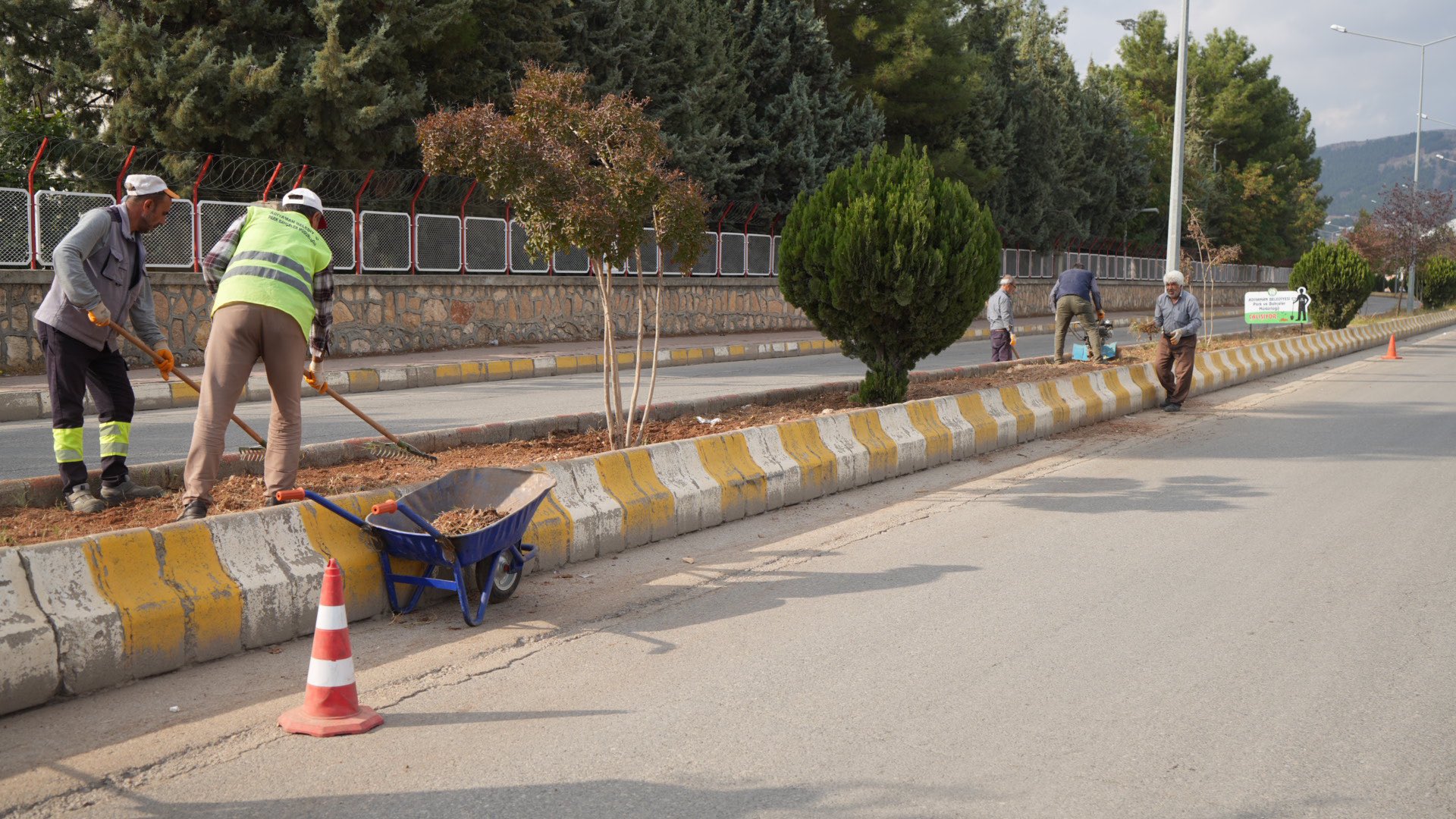 Adıyaman Belediyesi,  Daha Yeşil Bir Adıyaman İçin Çalışmalarına Devam Ediyor