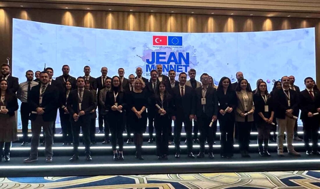 'Jean Monnet Burs Programı'