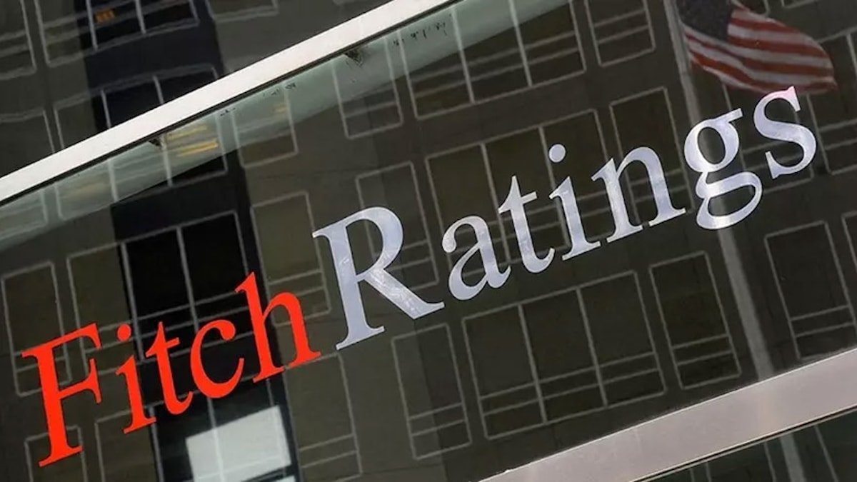 Fitch, Türkiye’nin kredi notunu yükselti