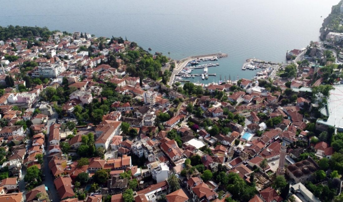 Antalya'nın tarihi ve turistik