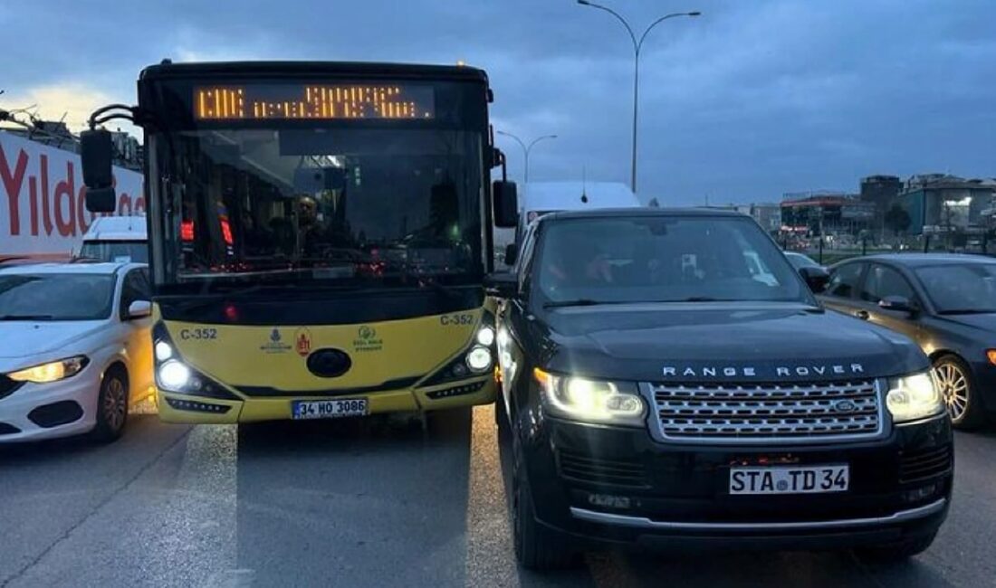 Kadıköy'de kaza yapan İETT