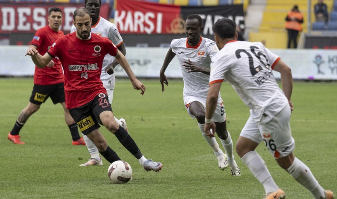 Gençlerbirliği ile Adanaspor arasında