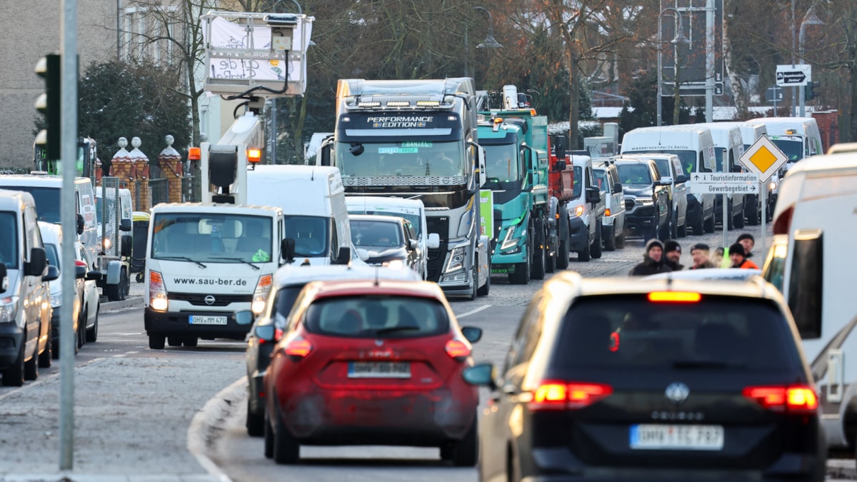 İstanbul’da 23 Nisan kutlamaları nedeniyle bazı yollar pazar günü kapalı olacak