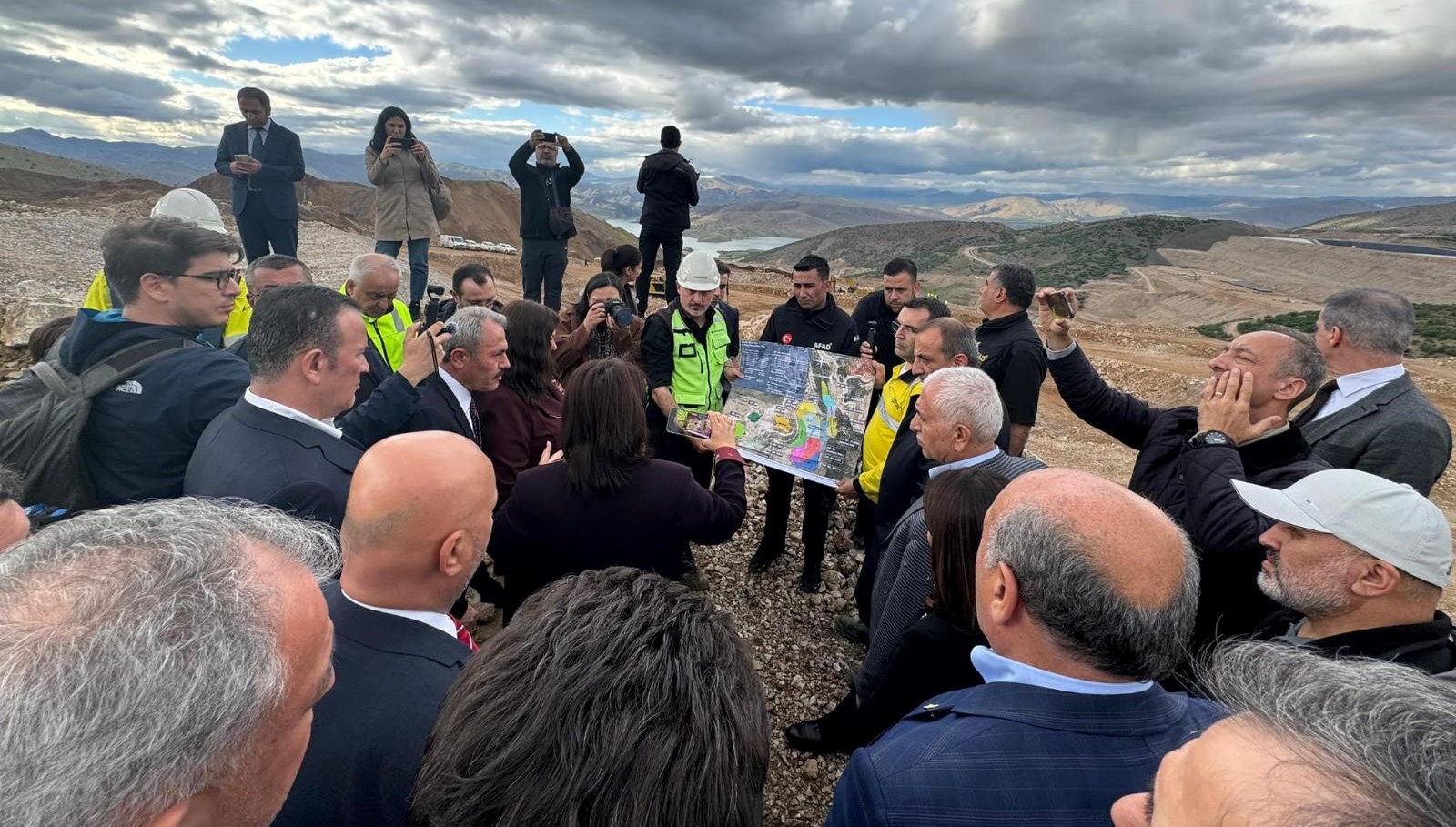 İliç’teki maden faciası: TBMM Komisyon üyeleri maden sahasında incelemede bulundu