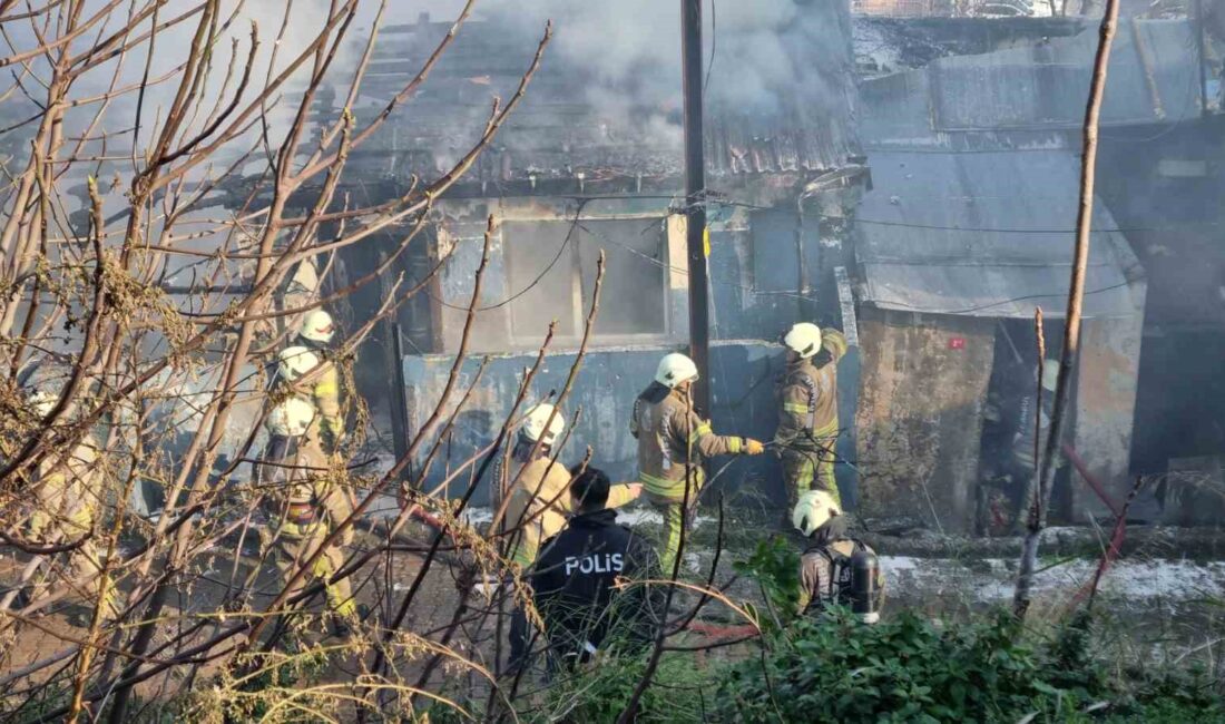 BEYOĞLU'NDA ÇIKAN YANGINDA TEK