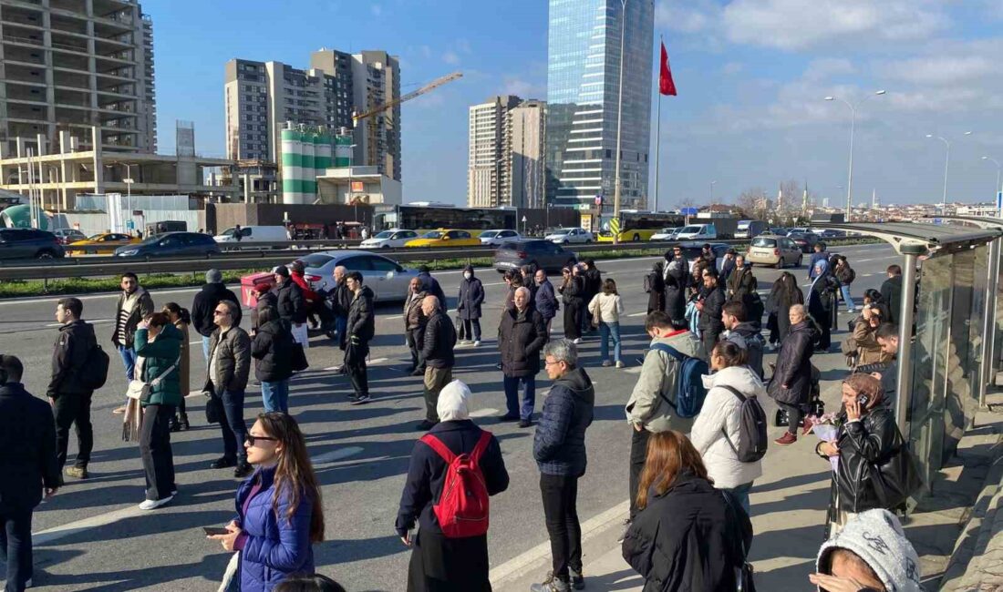 KADIKÖY-SABİHA GÖKÇEN HAVALİMANI METRO